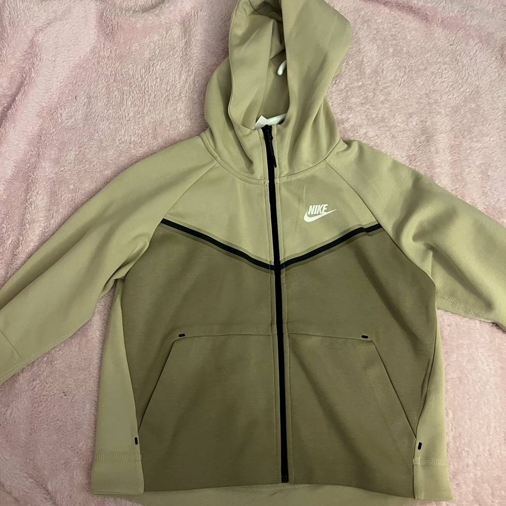 Nike sweater